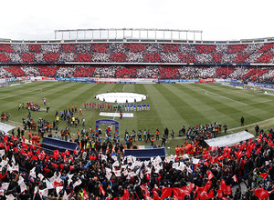 Temporada 14-15. Jornada 22. Atlético de Madrid-Real Madrid. Tifo del estadio.